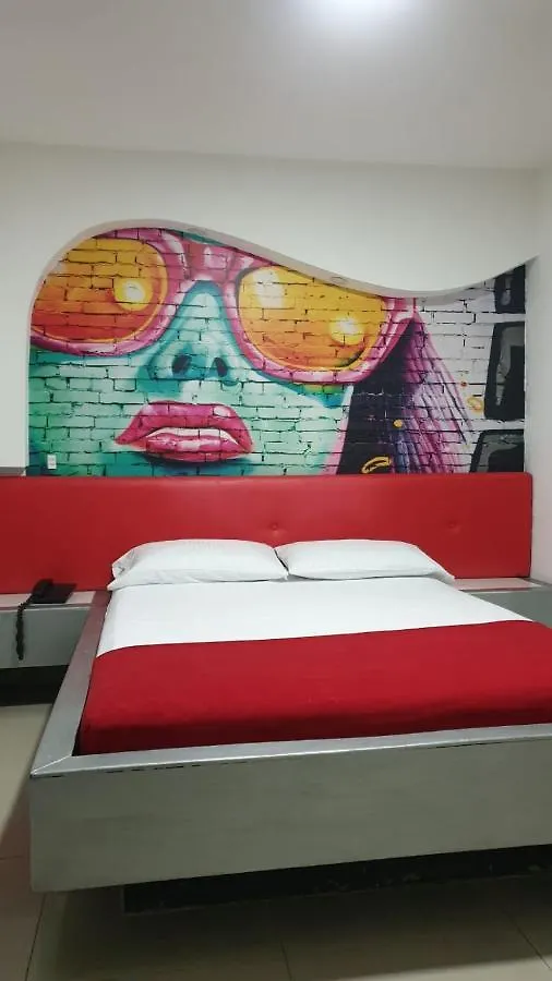 Kromatic Hostel Medellín Colombia