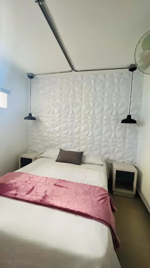 Kromatic Hostel Medellín Hotel